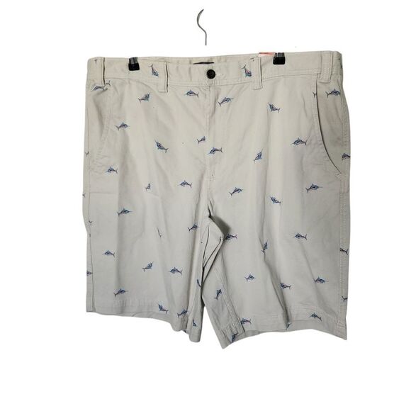 St. John's Bay Mens Flat Front Comfort Stretch Shorts Birch Sail Fish 46 Tall - Picture 1 of 7